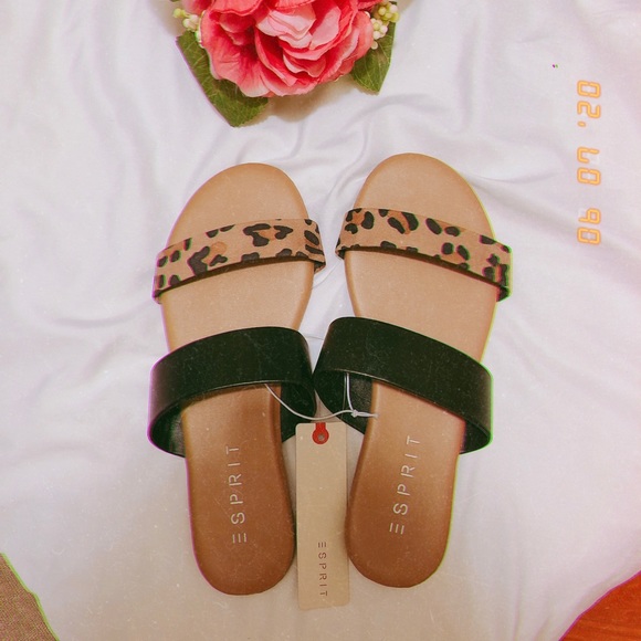 Leopard Print Black Strap Slide Sandals - Picture 2 of 6